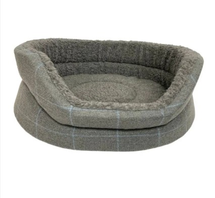 Hem and Boo Country Check Oval Bed